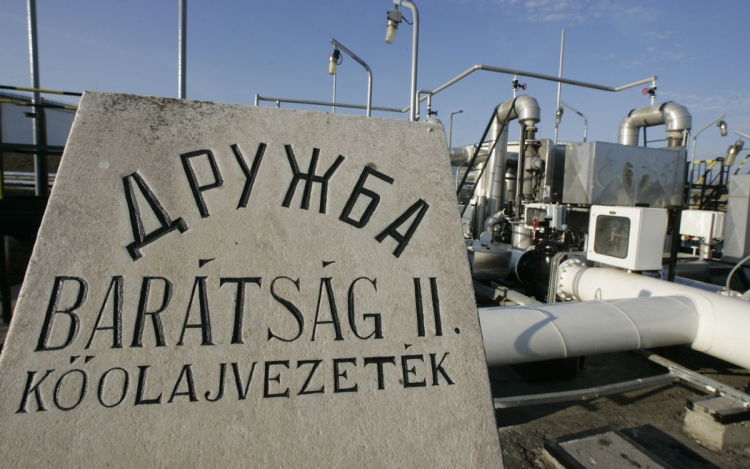 Február 26-án indulhat újra a kőolajszállítás